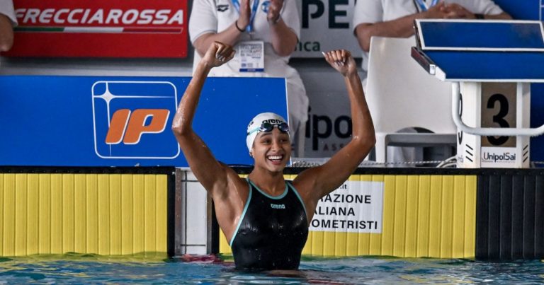 Sara Curtis, chi è la nuova stella del nuoto azzurro che ha già battuto a 18 anni il record di Federica Pellegrini del 2016 Sara Curtis, chi è la nuova stella del nuoto azzurro che ha già battuto a 18 anni il record di Federica Pellegrini del 2016