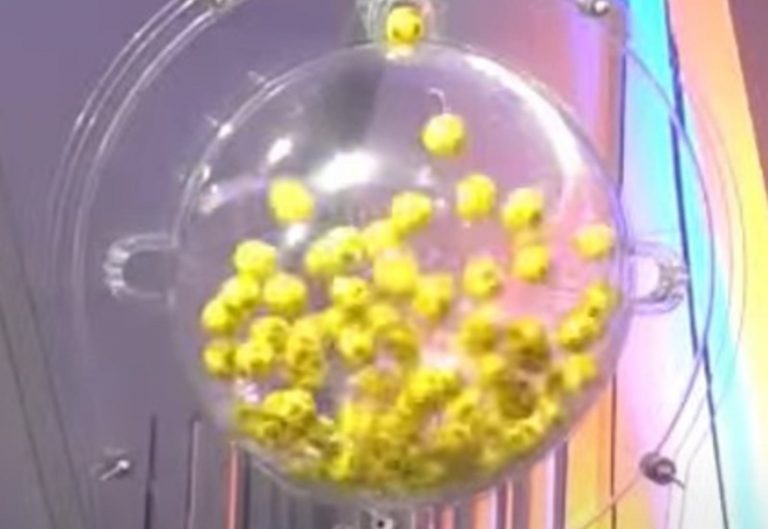 Estrazione del Lotto e SuperEnalotto, risultati, quote e numeri vincenti di oggi, venerdì 18 aprile 2025