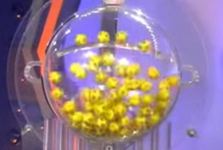 Estrazione del Lotto e SuperEnalotto, risultati, quote e numeri vincenti di oggi, sabato 19 aprile 2025