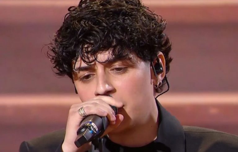 Senza Cri, chi è la cantante eliminata nel quinto serale di Amici 24 Senza Cri, chi è la cantante eliminata nel quinto serale di Amici 24