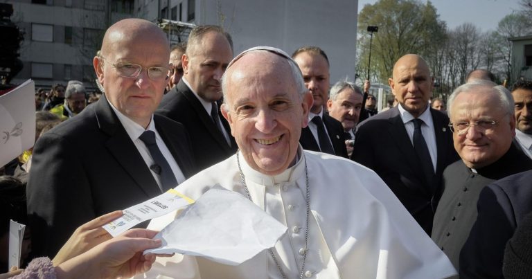 Cinque giorni di Lutto nazionale in Italia per la morte di Papa Francesco: ecco cosa significa e cosa comporta