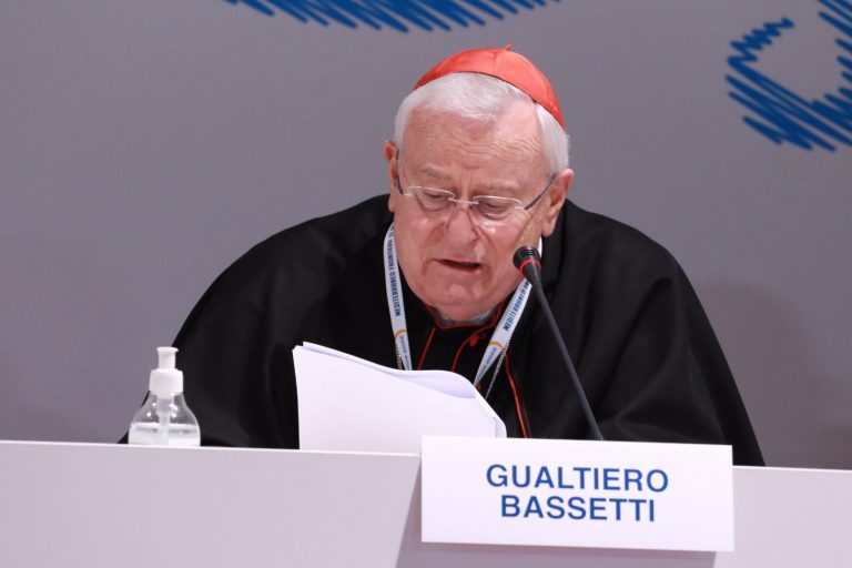 Il cardinale Gualtiero Bassetti, ex presidente della Cei: “Ho la sensazione che questo Conclave…”