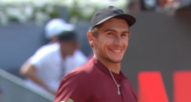 Atp Madrid 2025: risultato Arnaldi-Tiafoe l’azzurro vince e vola ai quarti di finale Atp Madrid 2025: risultato Arnaldi-Tiafoe l’azzurro vince e vola ai quarti di finale
