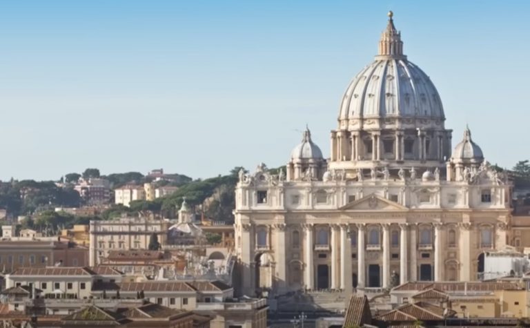 Conclave, perchè si chiama così e come viene eletto il nuovo Papa