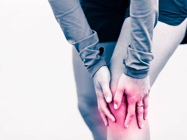 Artrosi, quali sono i 6 sintomi cui prestare attenzione