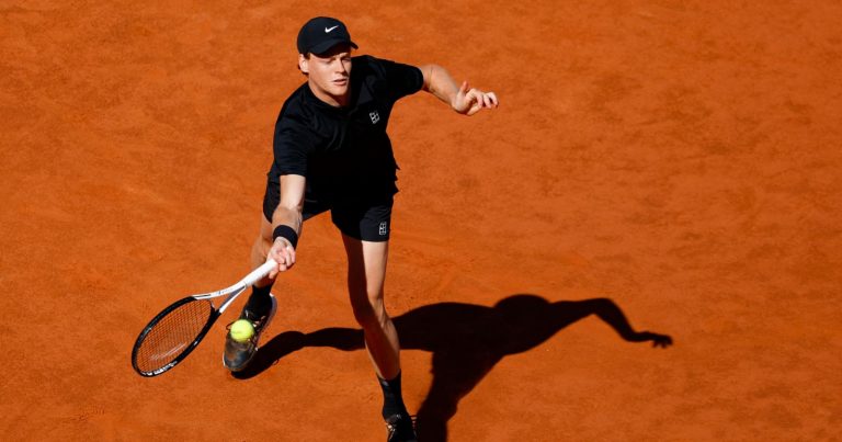 Atp Roma 2025, Sinner-De Jong: risultato terzo turno Internazionali d’Italia | Meteo Roma 12 maggio Atp Roma 2025, Sinner-De Jong: risultato terzo turno Internazionali d’Italia | Meteo Roma 12 maggio