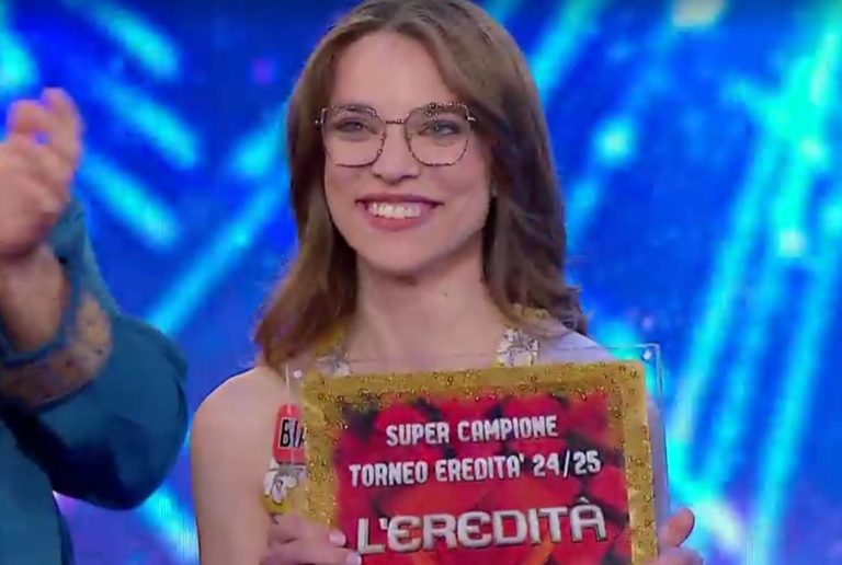 L’Eredità, Biancamaria Petrucci trionfa al “Torneo dei Super Campioni”: ecco quanto ha vinto L’Eredità, Biancamaria Petrucci trionfa al “Torneo dei Super Campioni”: ecco quanto ha vinto