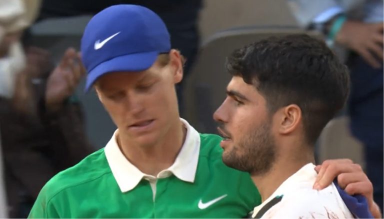 Tennis, dopo gli ascolti record di Sinner-Alcaraz si riapre il dibattito sulla trasmissione in chiaro delle partite Tennis, dopo gli ascolti record di Sinner-Alcaraz si riapre il dibattito sulla trasmissione in chiaro delle partite