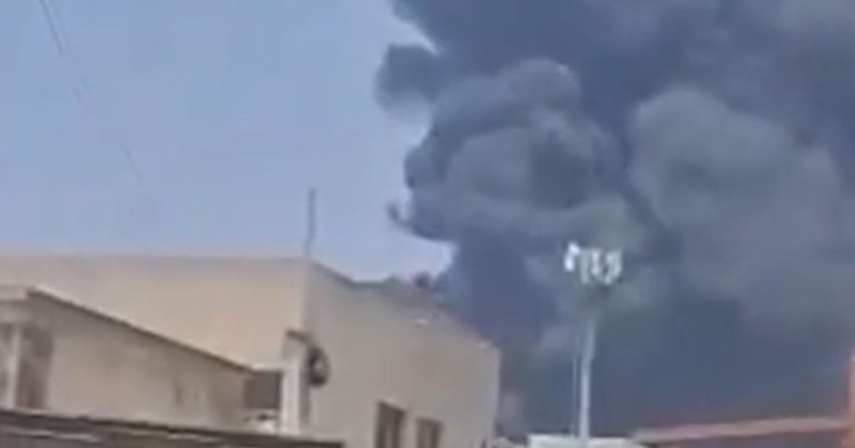 Tragico incidente aereo in India, si schianta volo con 242 persone a bordo Tragico incidente aereo in India, si schianta volo con 242 persone a bordo