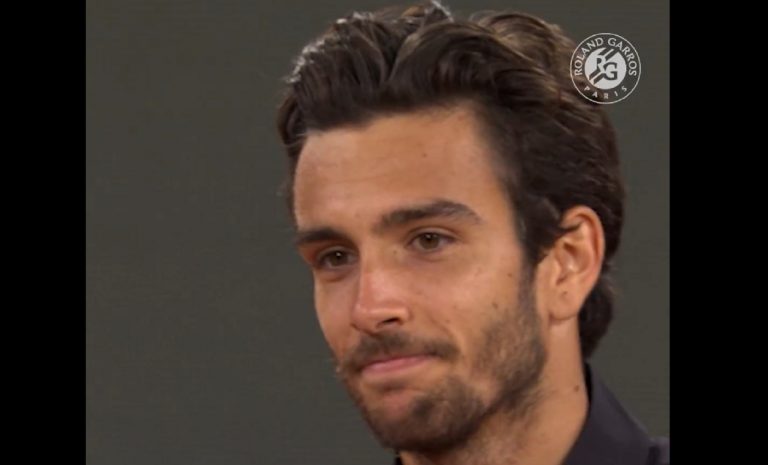 Infortunio Musetti, ecco quali sono le condizioni del tennista: a rischio la partecipazione al Queen’s Infortunio Musetti, ecco quali sono le condizioni del tennista: a rischio la partecipazione al Queen’s