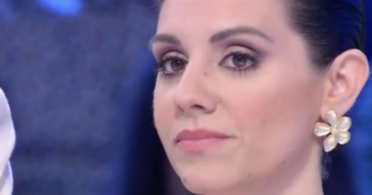 Tumore all’utero, la malattia di Harley Zuriatti: ecco quali sono i sintomi Tumore all’utero, la malattia di Harley Zuriatti: ecco quali sono i sintomi