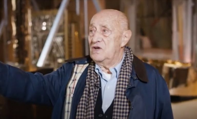 E’ morto Arnaldo Pomodoro, addio allo scultore italiano famoso in tutto il mondo E’ morto Arnaldo Pomodoro, addio allo scultore italiano famoso in tutto il mondo