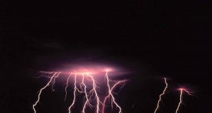 Meteo - Maltempo pomeridiano colpisce l'Italia, con altri rovesci e temporali in arrivo nelle prossime ore