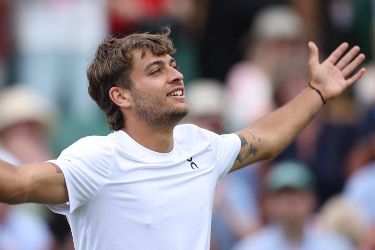 Tabellone Wimbledon 2025: ecco quando potrebbero affrontarsi Sinner e Cobolli Tabellone Wimbledon 2025: ecco quando potrebbero affrontarsi Sinner e Cobolli