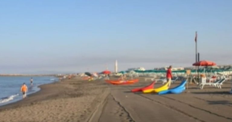 Riccardo è morto a 17 anni sepolto nella sabbia, quali sono i rischi che si possono correre scavando buche in spiaggia