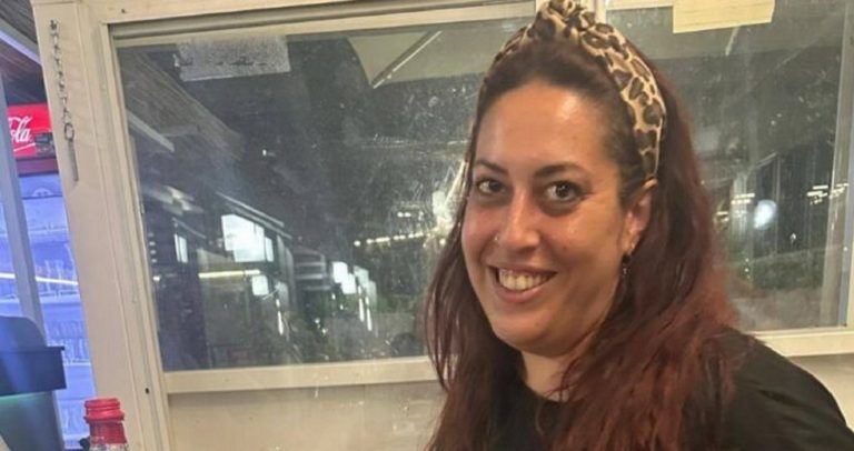 Emanuela Ruggeri trovata morta, parla la mamma Alessandra: ” Forse era in…” Emanuela Ruggeri trovata morta, parla la mamma Alessandra: ” Forse era in…”