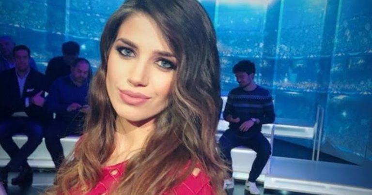 Eleonora Boi attaccata e morsa da uno squalo, la giornalista e moglie del cestista Danilo Gallinari è incinta Eleonora Boi attaccata e morsa da uno squalo, la giornalista e moglie del cestista Danilo Gallinari è incinta