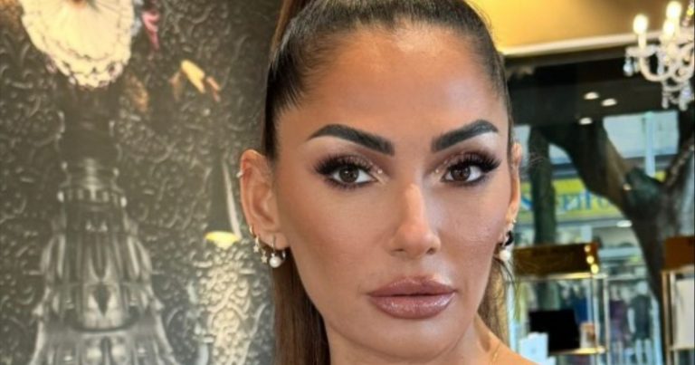 Ida Platano racconta come ha scoperto il lipedema e quali sono stati i primi sintomi: ”Sento dolori…”