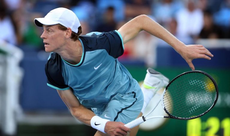 Atp Cincinnati 2025, Sinner-Mannarino: ecco a che ora si gioca e dove vederla in tv Atp Cincinnati 2025, Sinner-Mannarino: ecco a che ora si gioca e dove vederla in tv