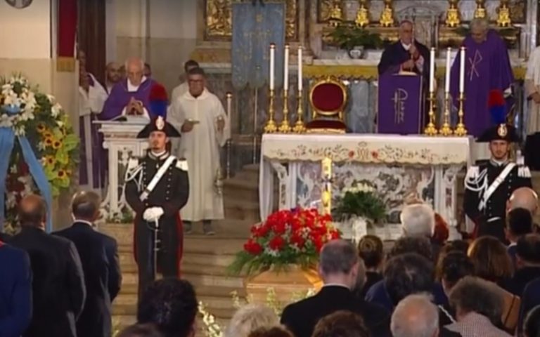 Funerali Pippo Baudo, perché è stato letto il celebre brano delle Beatitudini durante le esequie