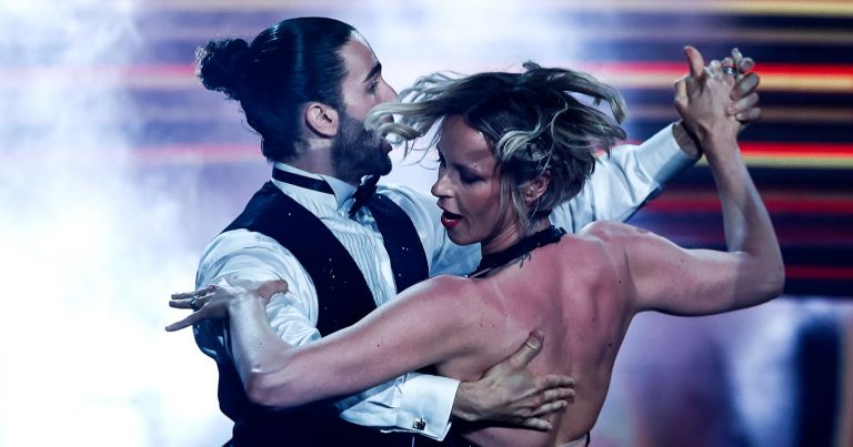 “Ballando con le Stelle”, Federica Pellegrini esclusa dal programma: ecco per quale motivo “Ballando con le Stelle”, Federica Pellegrini esclusa dal programma: ecco per quale motivo
