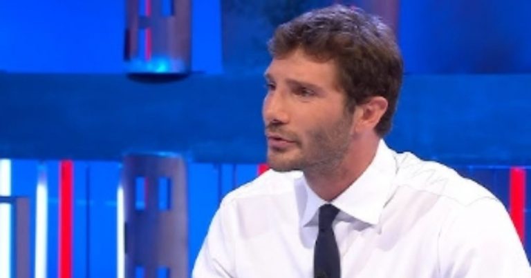 Affari Tuoi stasera non va in onda, ecco perché e quando torna Stefano De Martino