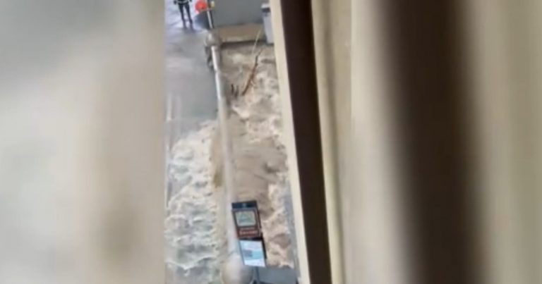 Meteo – Forte maltempo in Lombardia, esonda il Seveso a Milano: strade allagate e tanti disagi