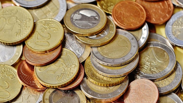 Buste paga più leggere ad ottobre per tanti lavoratori: ma questa volta c’è di mezzo la solidarietà