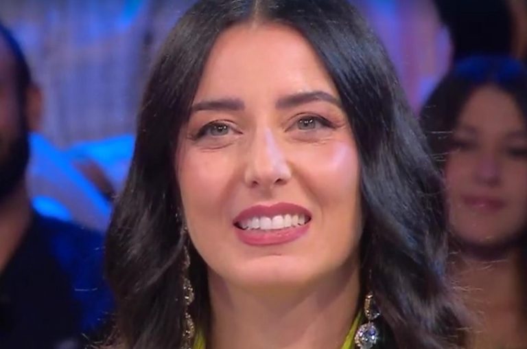 Francesca dalla Calabria, chi è la concorrente che ha vinto 300.000 euro ad Affari Tuoi