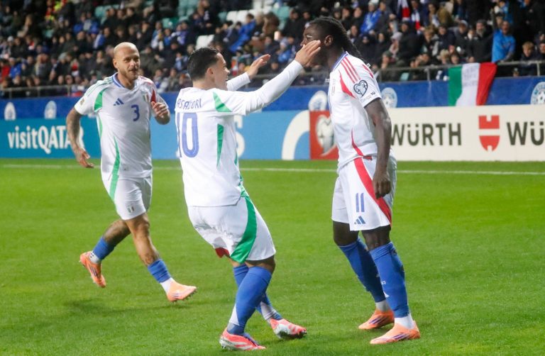 Qualificazioni Mondiali 2026, ecco come cambia la classifica dopo la vittoria dell’Italia contro l’Estonia Qualificazioni Mondiali 2026, ecco come cambia la classifica dopo la vittoria dell’Italia contro l’Estonia