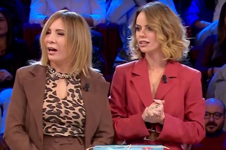 Affari Tuoi, chi è Elisabetta dalla Campania: ecco quanto ha vinto stasera Affari Tuoi, chi è Elisabetta dalla Campania: ecco quanto ha vinto stasera