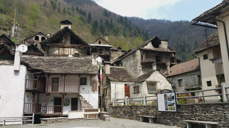 Il paese in Italia dove non batte mai il Sole per 80 giorni: ecco dove si trova