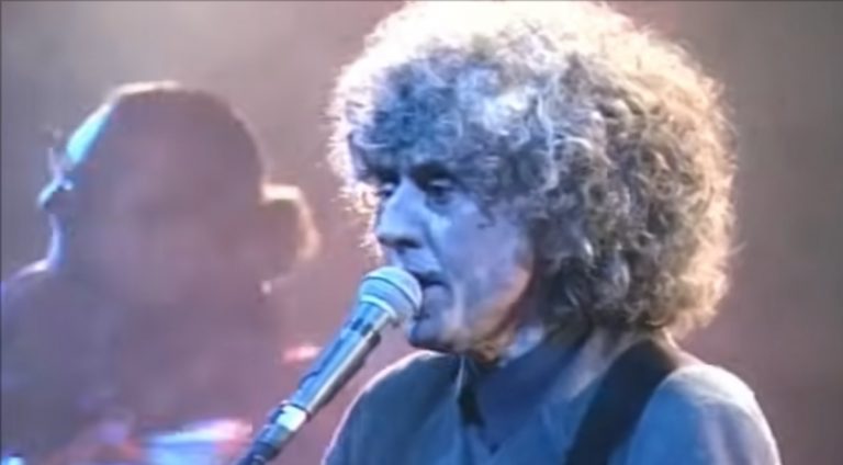 Angelo Branduardi, malore prima del concerto, gli ultimi aggiornamenti sul suo stato di salute