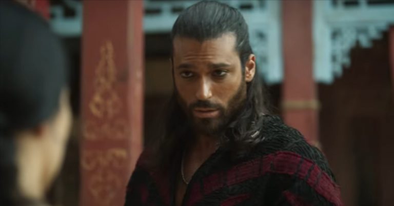 Can Yaman, chi è l’attore di Sandokan: amori, carriera, film e vita privata