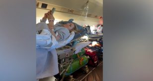 Lindsay Vonn durante il trasporto