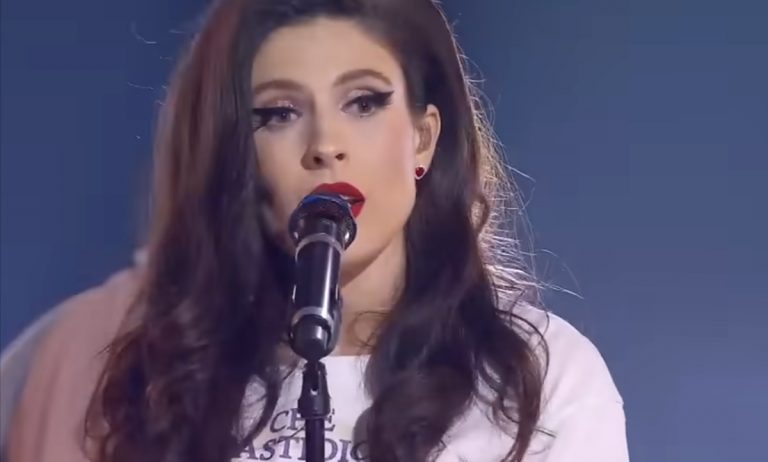 Ditonellapiaga sotto attacco da parte degli organizzatori di Miss Italia: “Ha espresso giudizi lesivi della dignità delle partecipanti…”