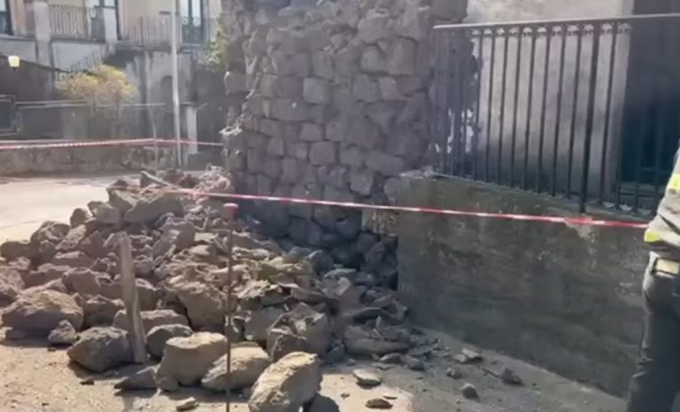Terremoto sull’Etna, panico tra la gente: cosa aspettarsi e quali sono state le dinamiche che hanno causato il sisma