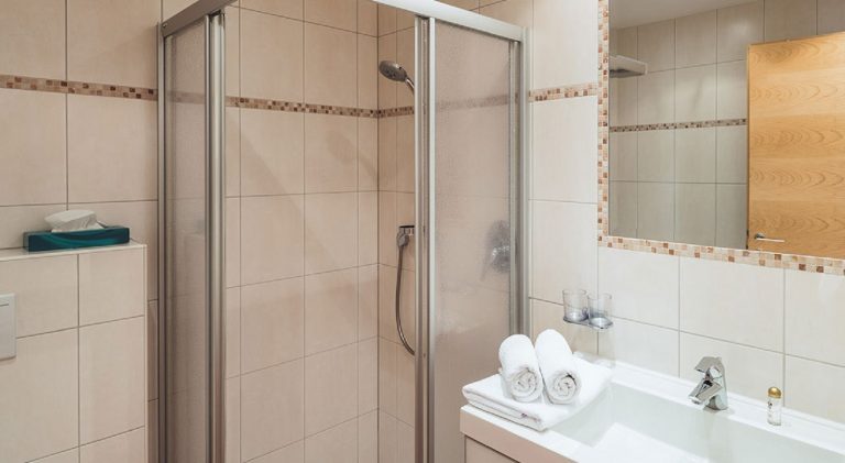 Come pulire i vetri in casa senza lasciare aloni