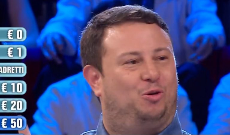 Affari Tuoi, chi è Giuseppe dalla Sicilia, quanto ha vinto e la lettera per il ‘Dottore’