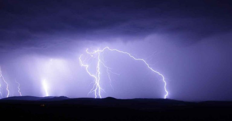 Meteo – Rovesci e temporali in atto e ancora in arrivo in Italia nelle prossime ore, ecco i dettagli