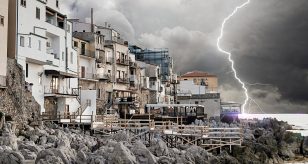 Meteo - Lieve calo termico nei prossimi giorni e Italia ancora ostaggio di rovesci e temporali: i dettagli