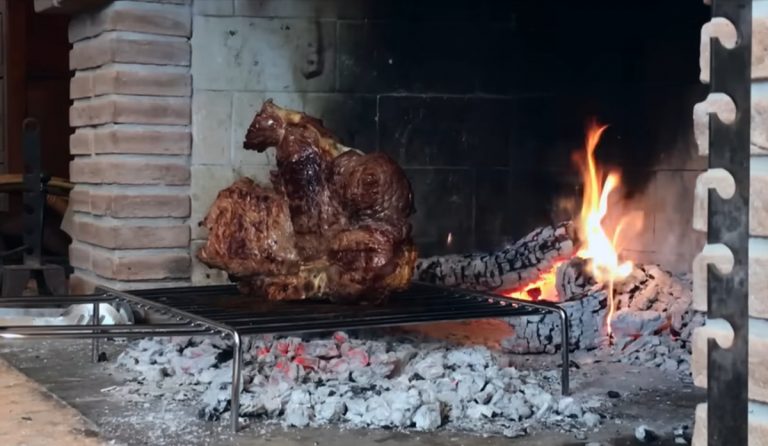 Carne alla brace, ecco gli accorgimenti da adottare per non danneggiare la salute