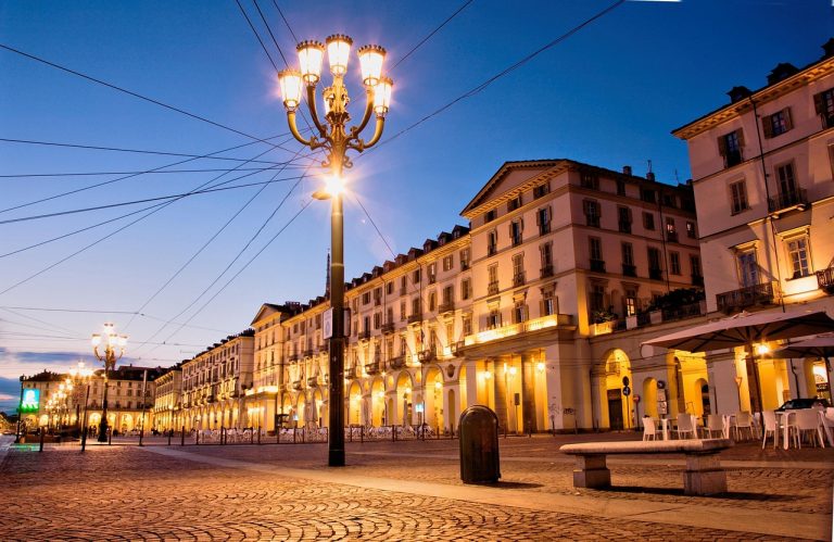 Meteo Torino – Nubi in transito, ma con ampie schiarite in arrivo e temperature in lieve aumento: le previsioni