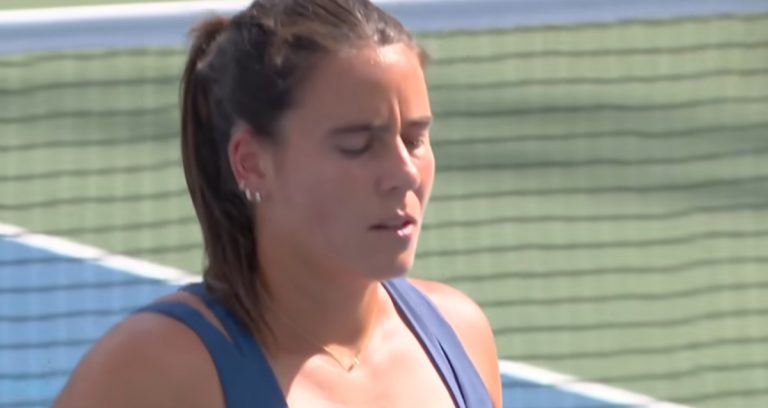 Emma Navarro, la tennista n°24 del mondo costretta a fermarsi: “Ecco la malattia che mi sta…”