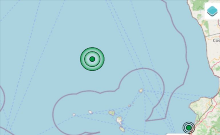 Terremoto oggi in Sicilia, 8 ottobre, scossa di M 4.5 al largo delle Eolie: Dati Ingv