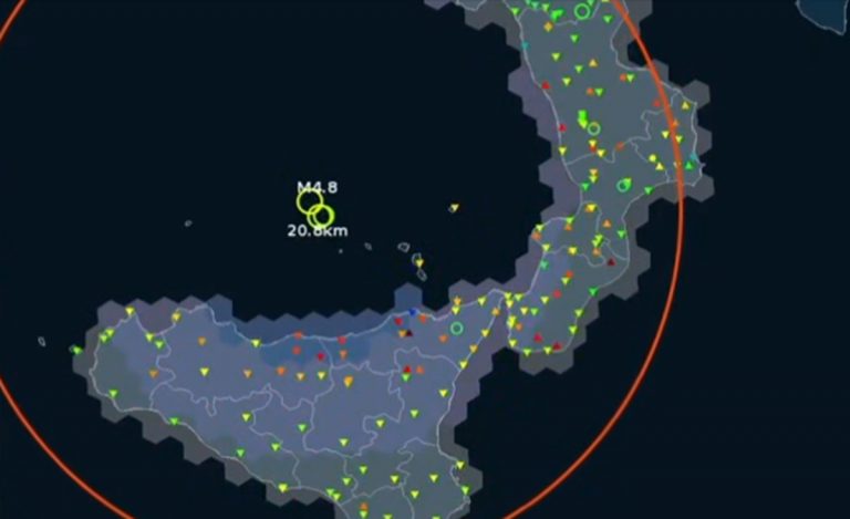 Sciame sismico nel Tirreno meridionale, ancora paura tra Sicilia ed Eolie: diramata l’allerta maremoto