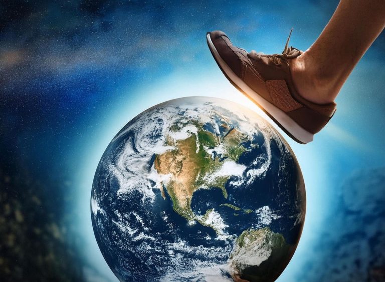 Emergenza climatica, l’appello preoccupante degli scienziati: «Va trattata come una crisi sanitaria globale»